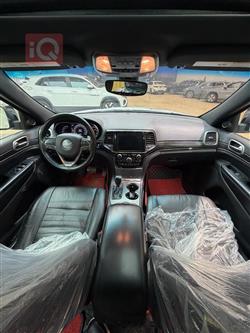 جیپ گراند شیرۆکی